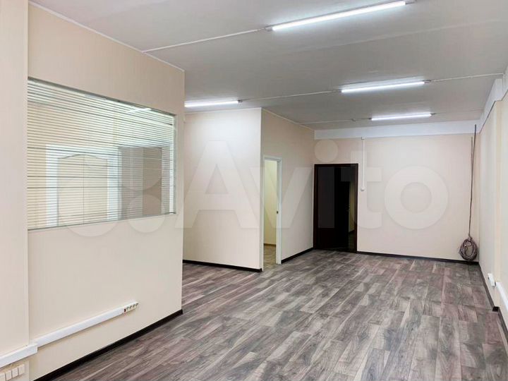 Офисное помещение 53.7 м²