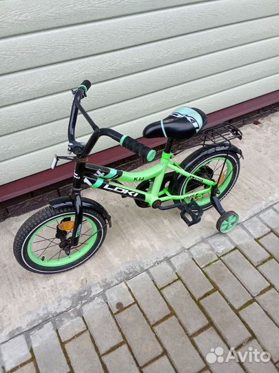 Детский велосипед четырехколесный