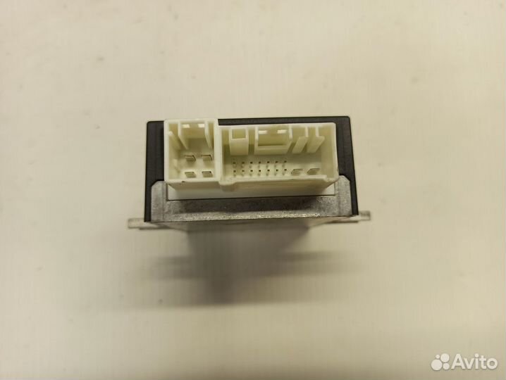 Блок управления топливным насосом BMW X5 E70