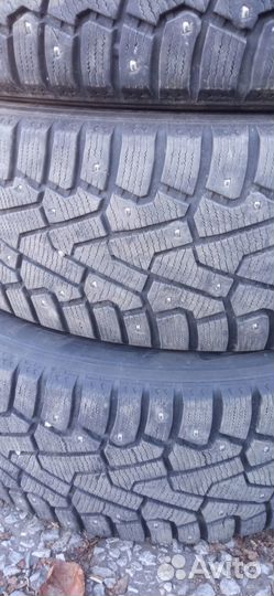 Pirelli Ice Zero 215/65 R17