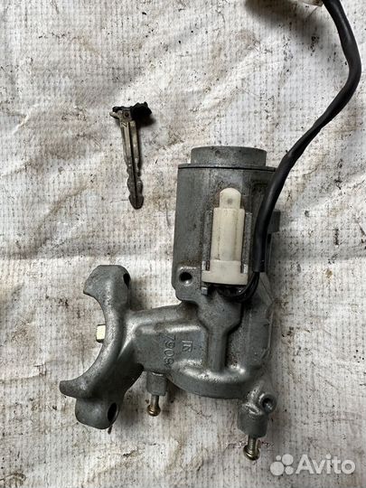 Замок зажигания Toyota Town Ace Noah (R40, R50) V