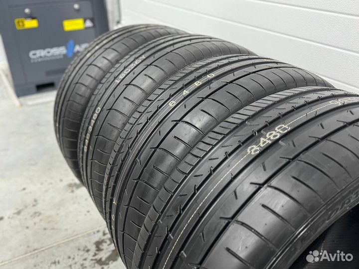 Dunlop SP Sport Maxx 050+ 245/35 R20 и 275/30 R20 97Y