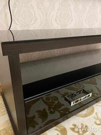 Подставка под телевизор