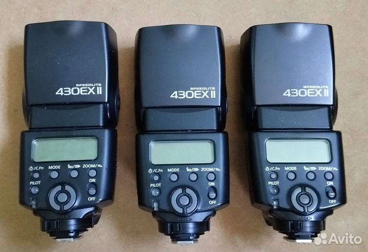 Три вспышка Canon 430EX II