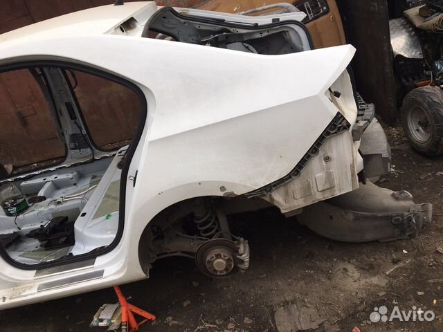 Задняя часть кузова шкода рапид