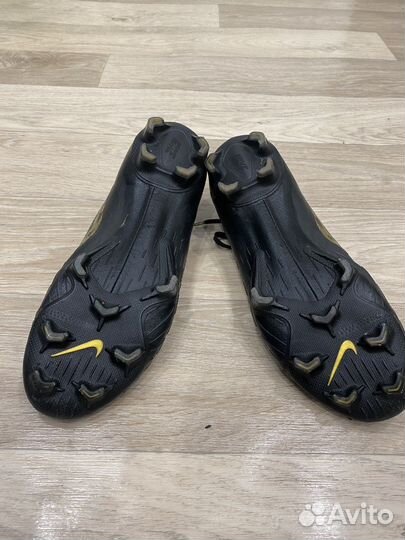Футбольные бутсы 42 размер