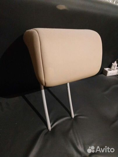 Подголовник задний левый lend rover фрилендер 2