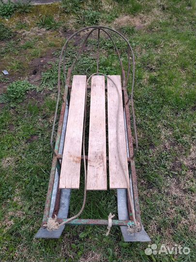 Санки старинные детские