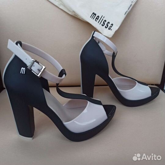 Босоножки женские 36 Melissa размер Италия