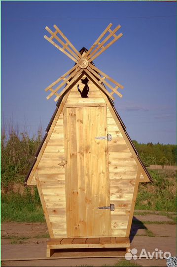 Уличный туалет деревянный