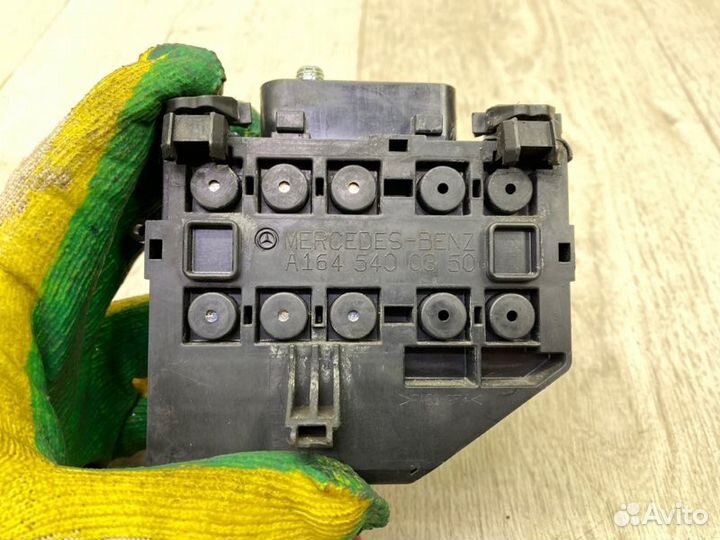 Блок силовых предохранителей Mercedes Ml W164