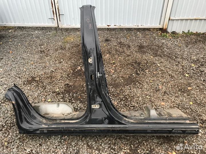 Порог кузова правый Mitsubishi Pajero Sport KS1W