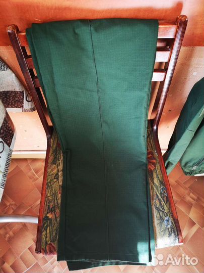 Военная зелёная форма