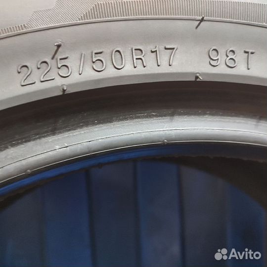 Kumho I'Zen KW22 225/50 R17