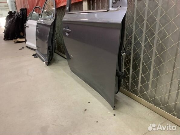 Дверь передняя правая Mitsubishi Outlander 3 GF