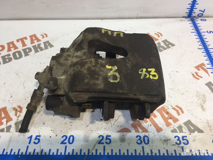 Шкода Октавия Суппорт передний Прав