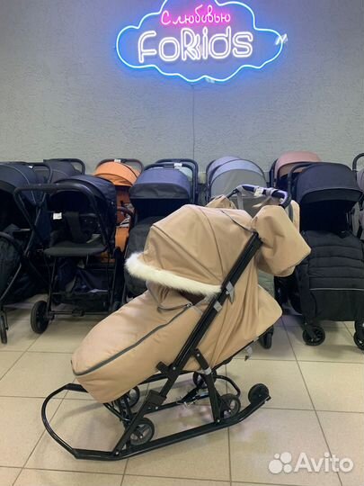 Новые санки Pikate Снеговик