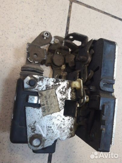 Замок дверной задний левый Renault Logan 1