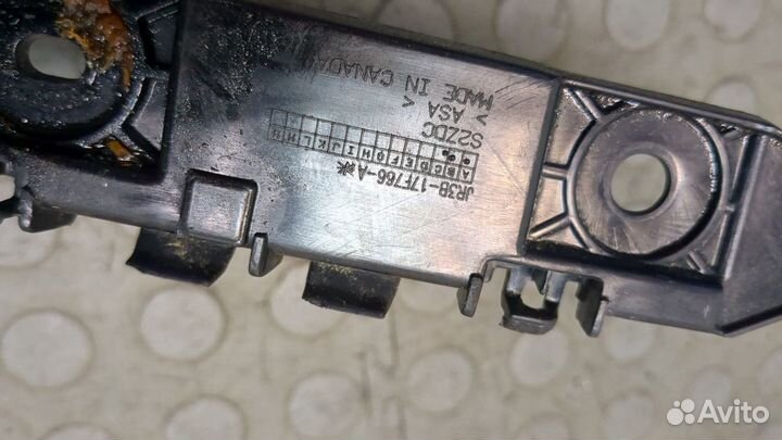 Кронштейн бампера правый задний Ford Mustang 2017, 2021