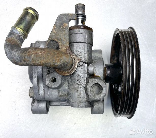 Мицубиси L400 Насос гур