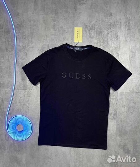 Мужская футболка guess