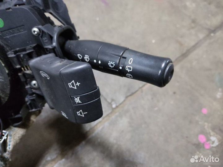 Переключатель подрулевой Renault Megane 2