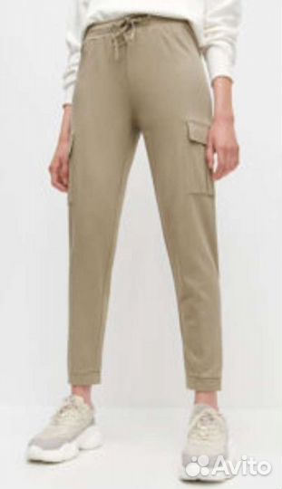 Брюки карго с накладными карманами