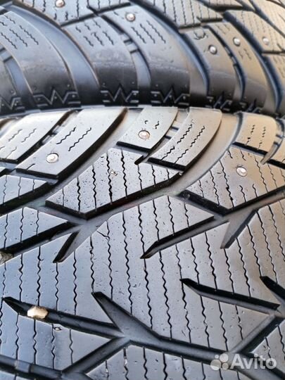 Powertrac Snow March Stud 215/60 R16