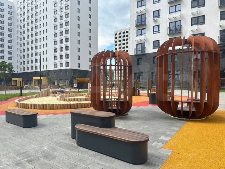 3-к. квартира, 97 м², 5/18 эт.