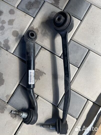 Рычаг нижний левый Ford Mustang