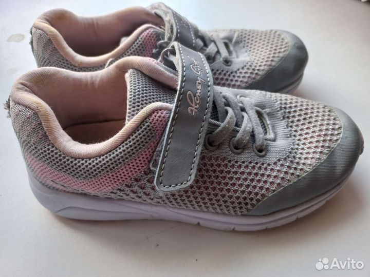 Кроссовки для девочки