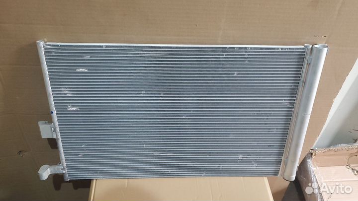 Радиатор кондиционера bmw g01 g02 g05 g06 g07