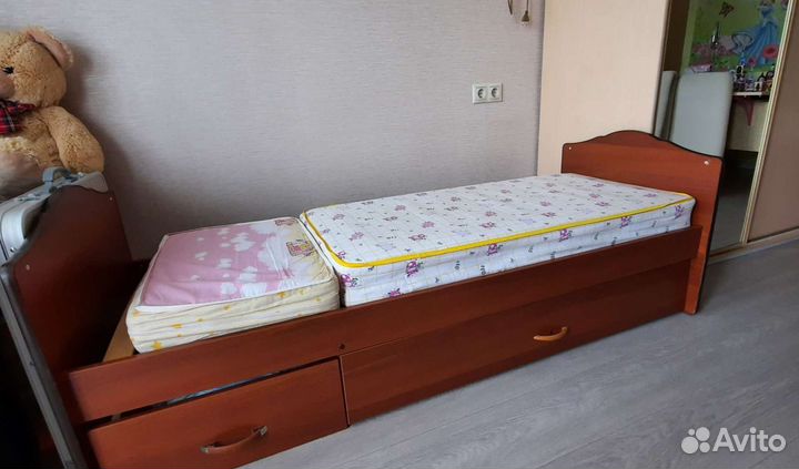 Кровать детская с ящиками