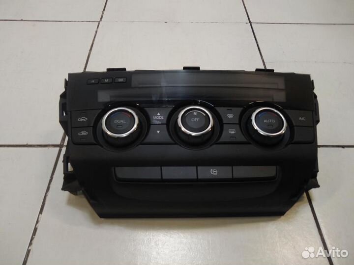 Блок управления климатической установкой Mazda CX