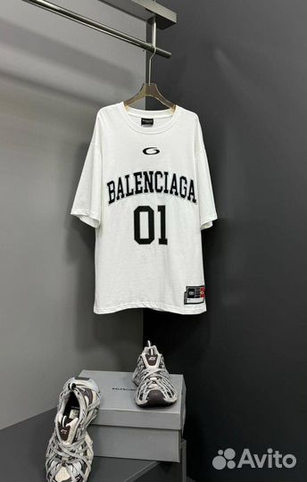 Balenciaga футболка