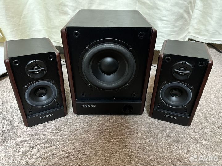 Сабвуфер Microlab с колонками для дома