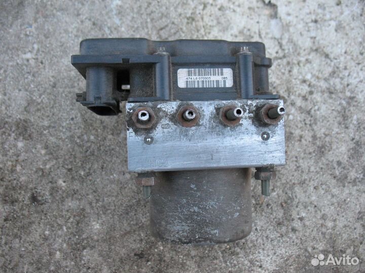 Блок ABS Nissan Primera P12