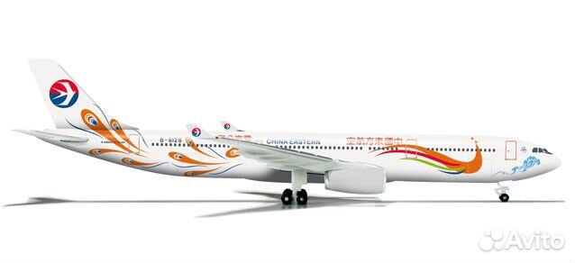 526081 Самолёт China Eastern Yunnan Airlines Airbu