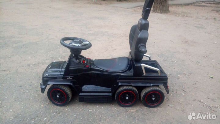 Машинка с электромотором