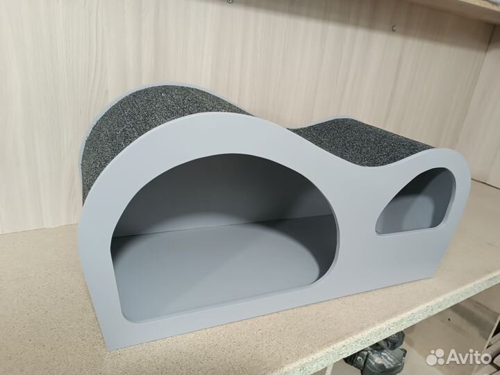 Домик лежанка для кошки и собаки с когтеточкой