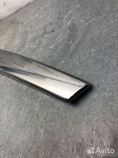 Накладка багажника Nissan Almera G15