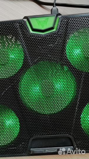 Подставка с охлаждением для ноутбука