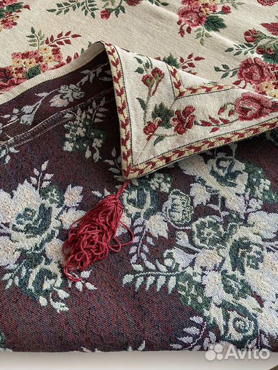 Скатерть гобелен 150