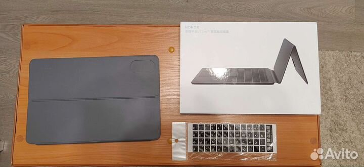 Чехол на планшет Honor pad v8 pro с клавиатурой