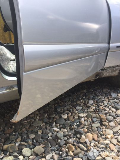 Дверь mercedes w210