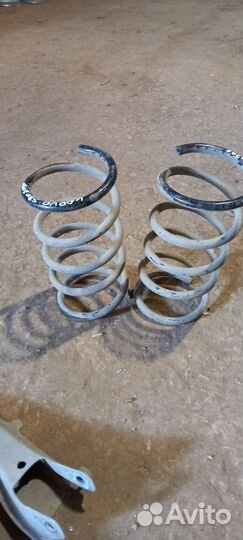 Пружины задние Volvo S80