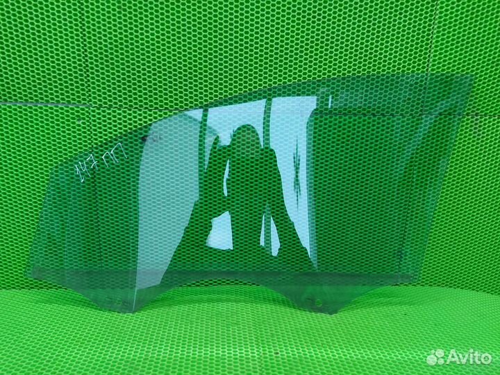 Стекло двери переднее правое Audi Q7 4LB ccma 2009