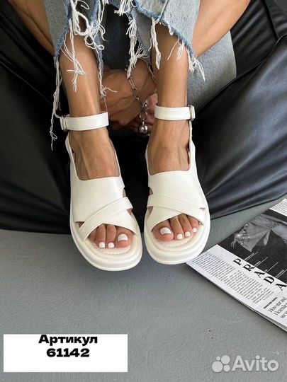 Босоножки женские