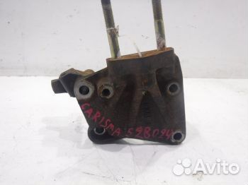 Кронштейн двигателя