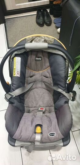 Автокресло chicco с базой
